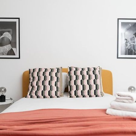 Two Bedroom Apartment By Buonomo Stays Short Lets & Serviced Accommodation In Balham With Balcony London Exterior foto